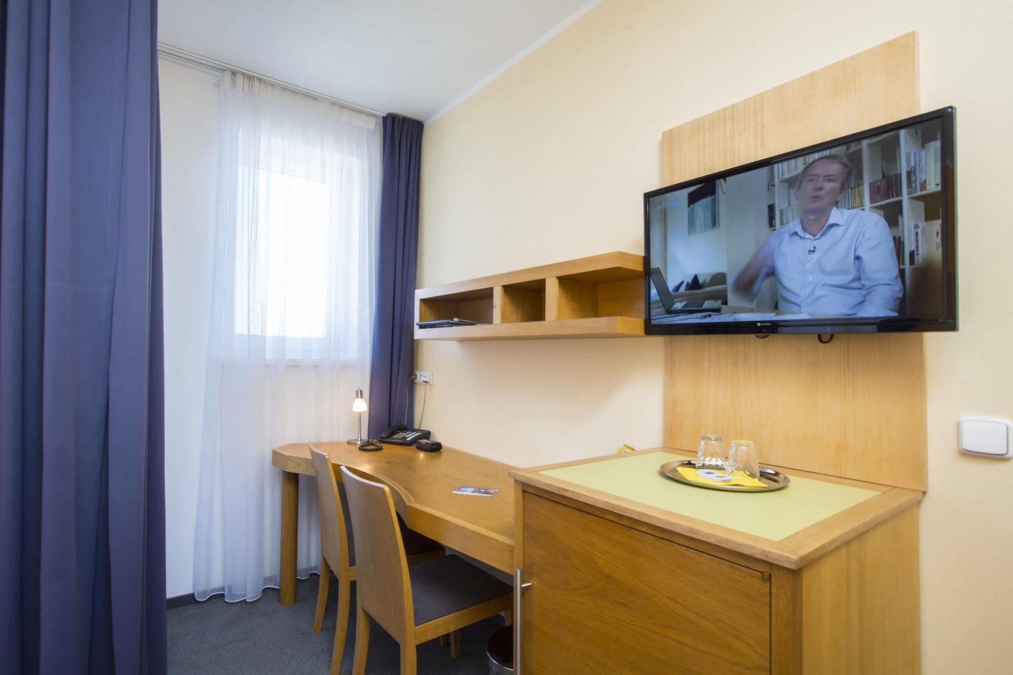 Hotel Trend Пльзень Экстерьер фото